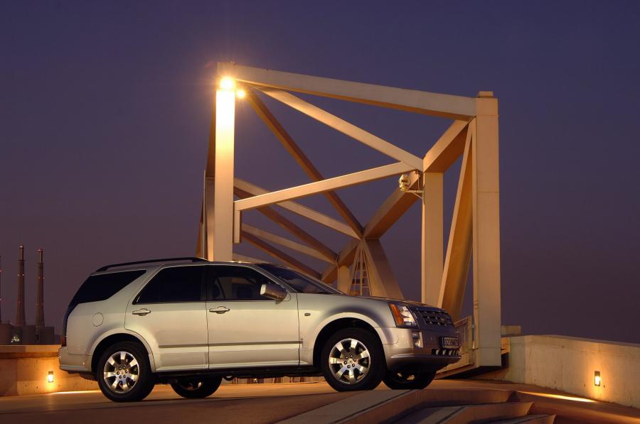  Cadillac SRX 2004 года  (фото 96 из 103)